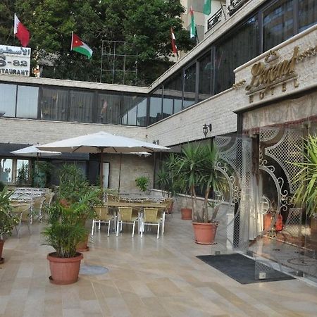 Legend Hotel Бейрут Экстерьер фото
