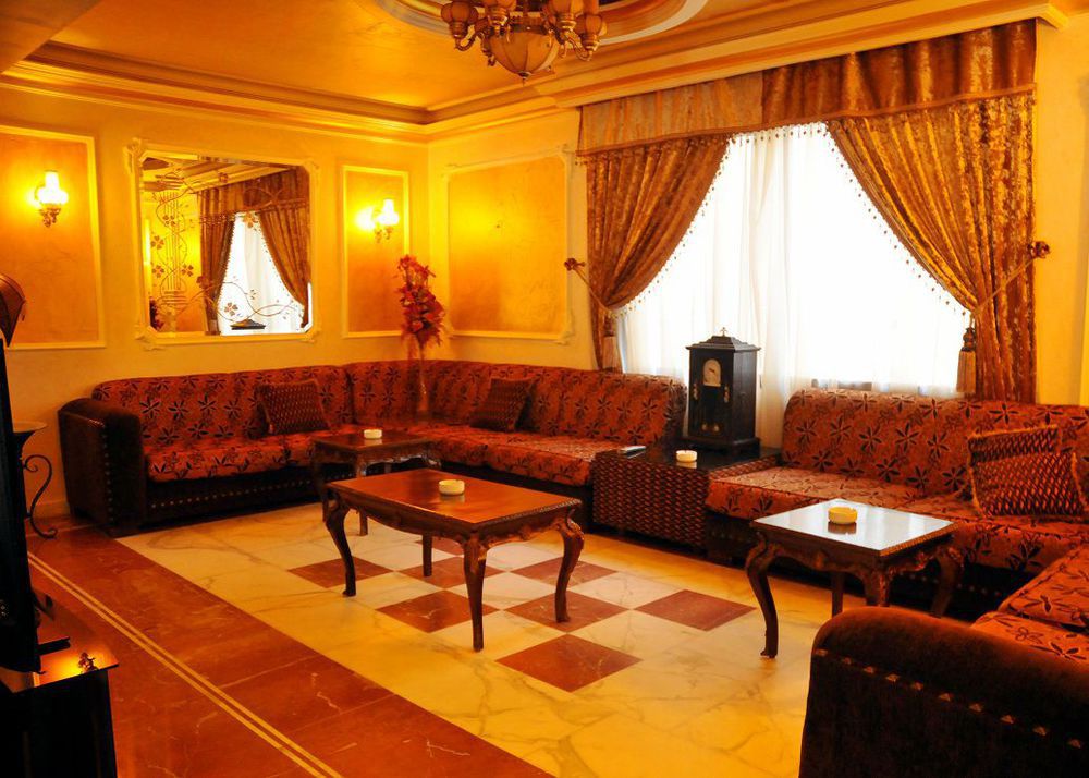 Legend Hotel Бейрут Экстерьер фото